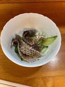 すし半