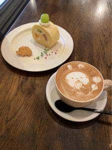カフェのある暮らしとお菓子のお店