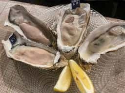 三陸カキ小屋 THE OYSTER MANS