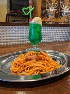 喫茶 恋とカセット