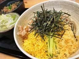 手打ちそばさくらの定食屋