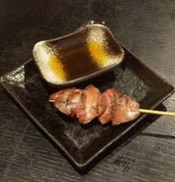 炭火焼鳥 ろっか!