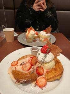 カフェ＆ブックス ビブリオテーク 大阪・梅田