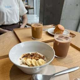 ブルーボトルコーヒー 梅田茶屋町カフェ
