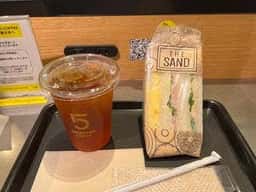 5 CROSSTIES COFFEE エキュート日暮里店