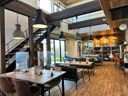 GARDEN CROSS CAFE
