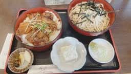 白金松月