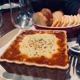 テイルズ エールハウス 本郷店