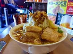 郡八