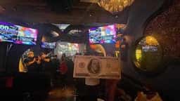 KARAOKE HUNDRED 池袋西口店