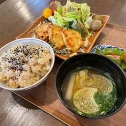 ごはん屋 お月さん