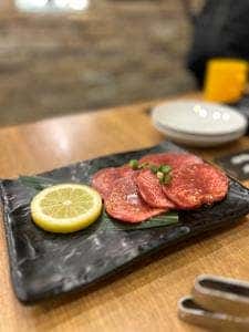 炭火焼肉 新羅