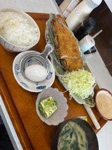 とり安食堂