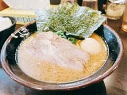 横浜家系らーめん 英