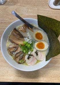 トリスタンダード