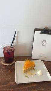 cafe ハナツムリ