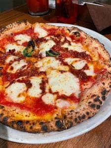 Pizzeria&trattoria GONZO吉祥寺店
