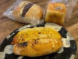 ベーカリー 春夏+秋冬 三宮店