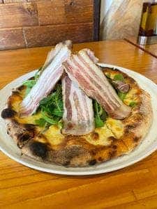 村のピザ屋 カンパーニャ