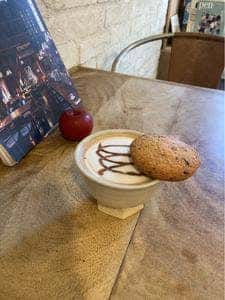 B Cafe & Lab