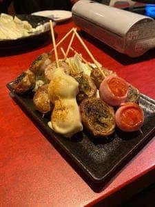 炭火野菜巻き串と餃子 うずまき 北千住店