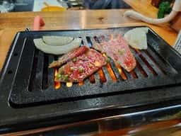 焼肉ホルモン きん