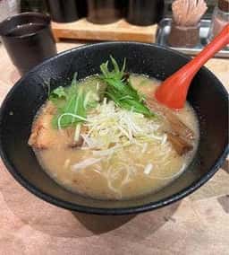 俺の創作らぁめん 極や 神田神保町店