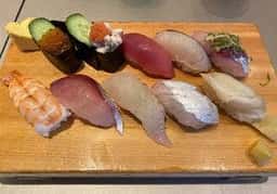 日の出鮨 ありあけ