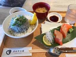 津田宇水産レストラン