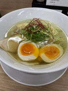 魔界系ラーメン 三冠馬