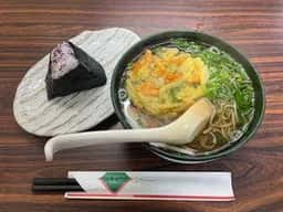 おにぎりや栄