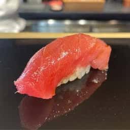 立喰 鮨 となり