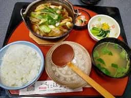 お食事処 べにばな亭