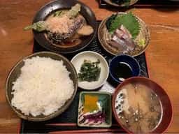 和らぎ亭 しまや