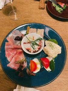 グリルイタリー コウベ ミツ