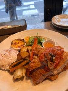 ワイン渡辺。大須別店