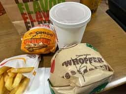 バーガーキング パルティ・フジ衣山店