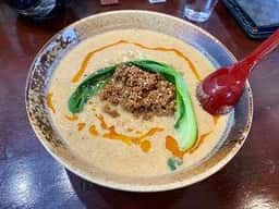 金ゴマたんたんたん麺 樂