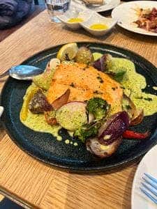 Le Bar a Vin 52 AZABU TOKYO 横浜ベイクォーター店