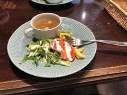 洋食屋 花きゃべつ
