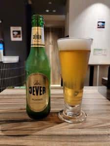 Z BURGER & CRAFT BEER TAP EQUiA北千住店
