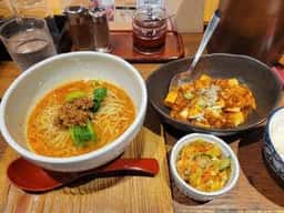 担々麺 錦城 住吉店