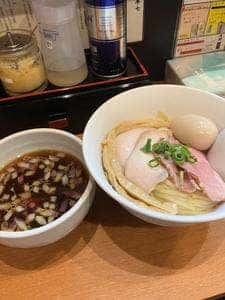 鶏鴨出汁 中華そば らぁ麺半七 和田町店