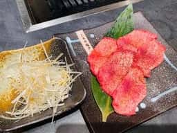 焼肉ホルモン 肉匠牛次郎 お初天神店