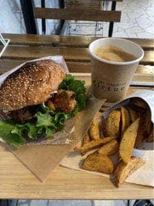 千歳クレープ&カフェ ヴァーチュ