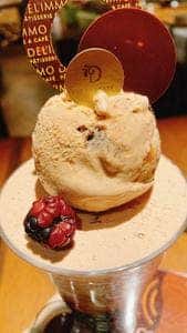 パティスリー&カフェ デリーモ 梅田店