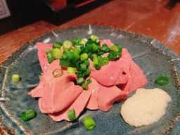 炭火焼鳥 どげん 本店