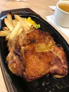 ガスト みなとみらい店