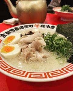 豚骨ラーメン ずるる 総本店