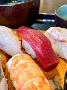 鯛八鮨